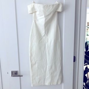 Gorgeous midi white dress